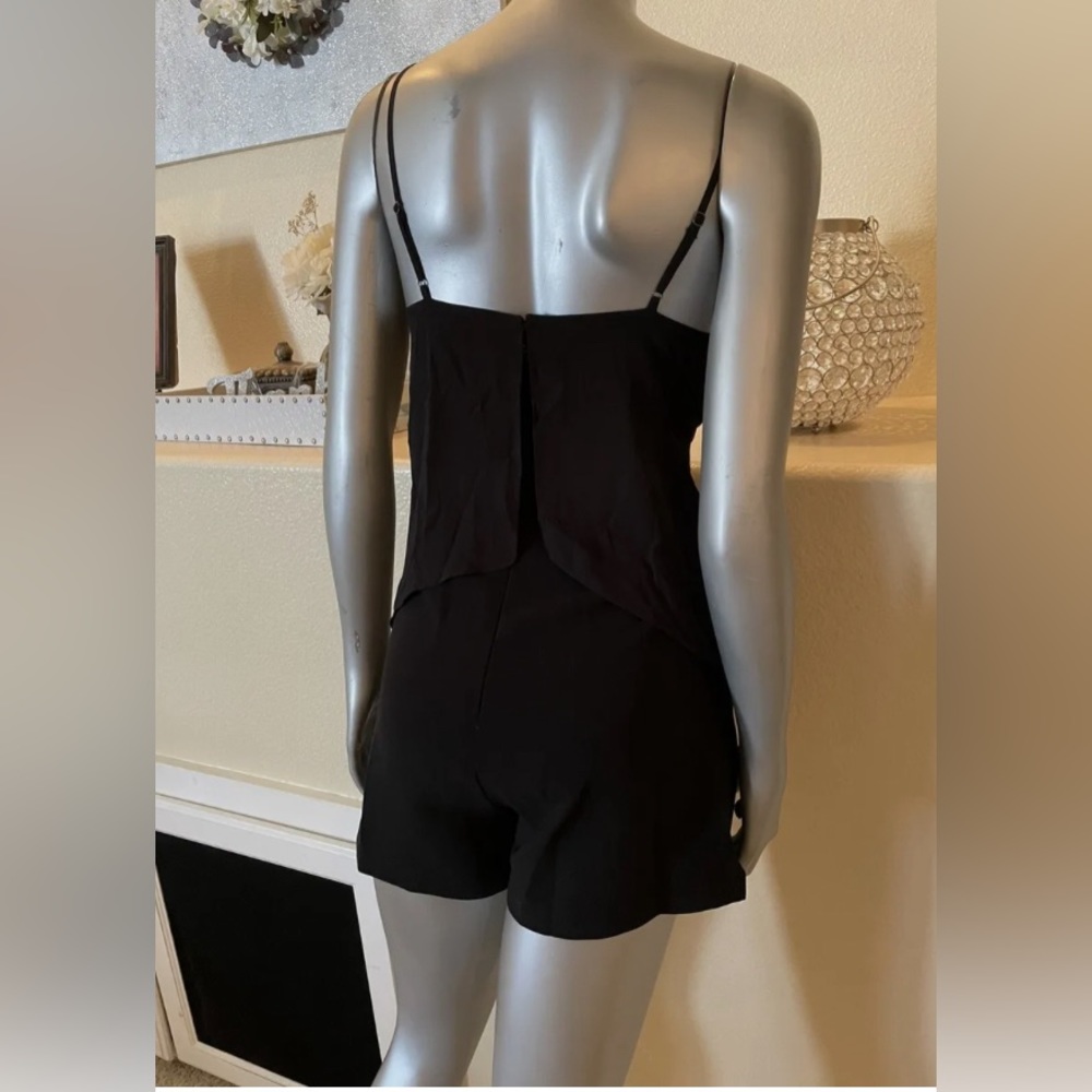 Ruffle romper - Picture 2 of 4
